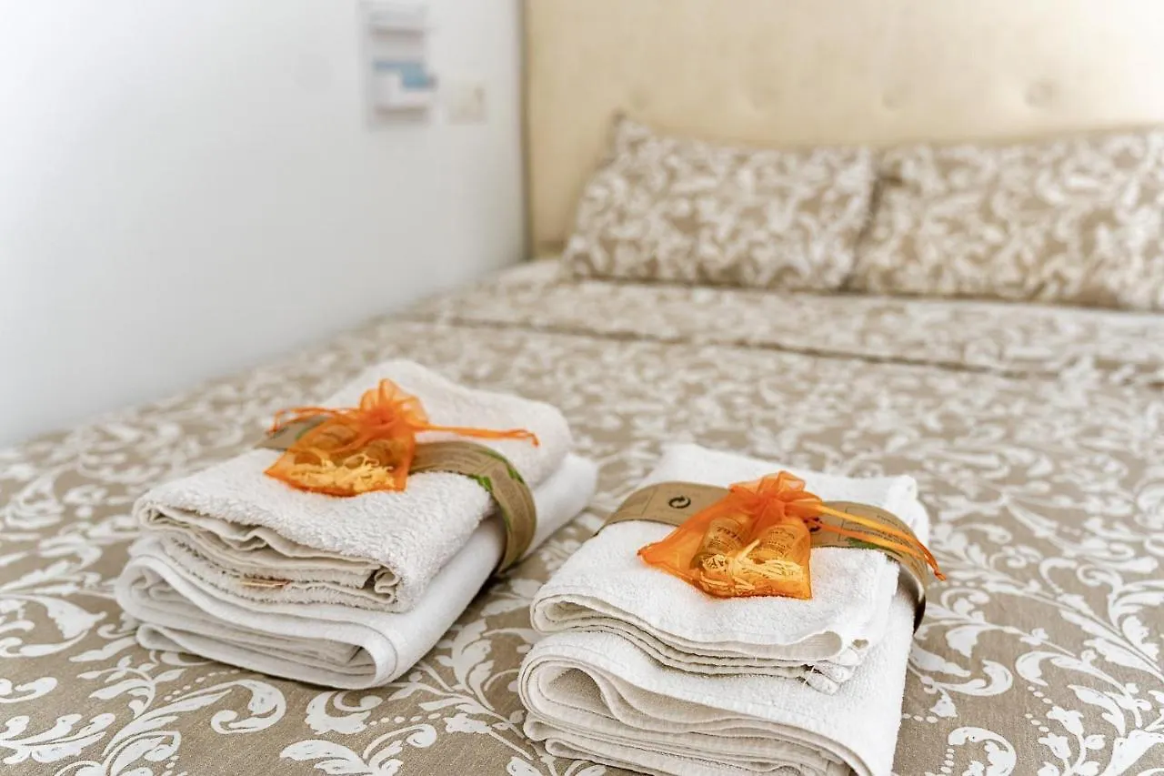 797 Holiday Rentals - Comodo Estudio En Agata Con Terraza Benalmadena Apartment