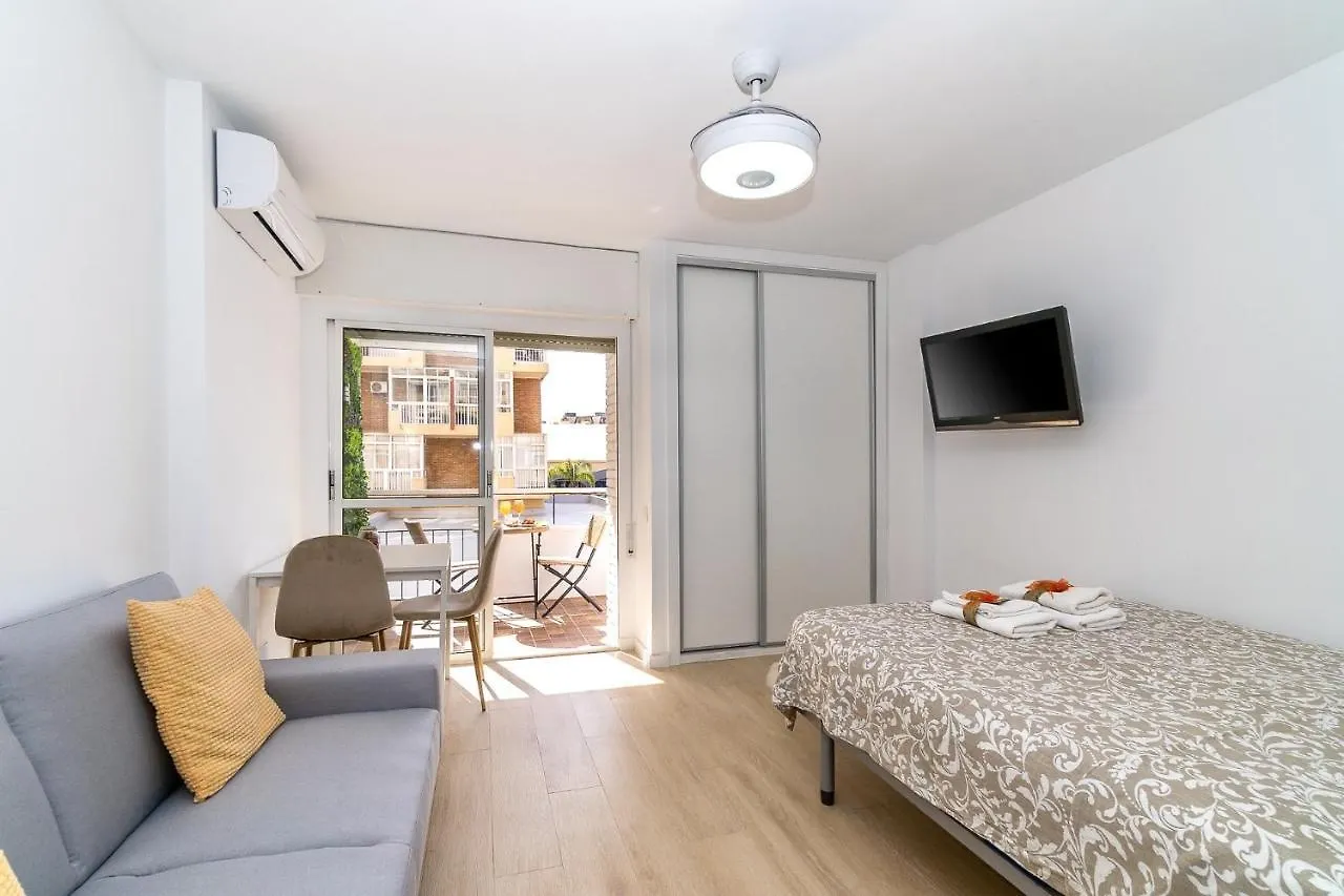 Apartment 797 Holiday Rentals - Comodo Estudio En Agata Con Terraza Benalmadena Spain