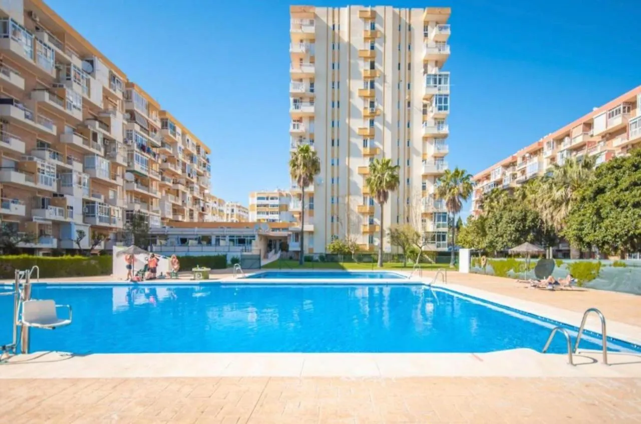 797 Holiday Rentals - Comodo Estudio En Agata Con Terraza Benalmadena