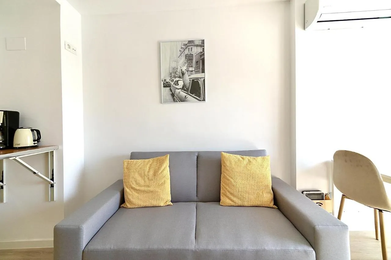 797 Holiday Rentals - Comodo Estudio En Agata Con Terraza Benalmadena