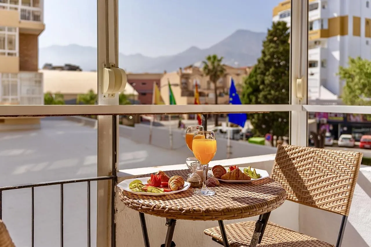 Apartment 797 Holiday Rentals - Comodo Estudio En Agata Con Terraza Benalmadena
