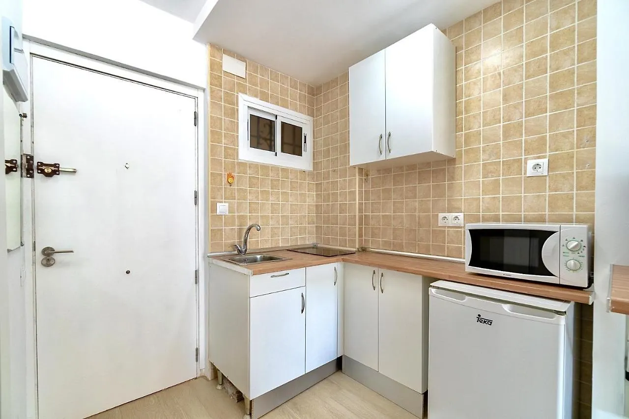 Apartment 797 Holiday Rentals - Comodo Estudio En Agata Con Terraza Benalmadena Spain