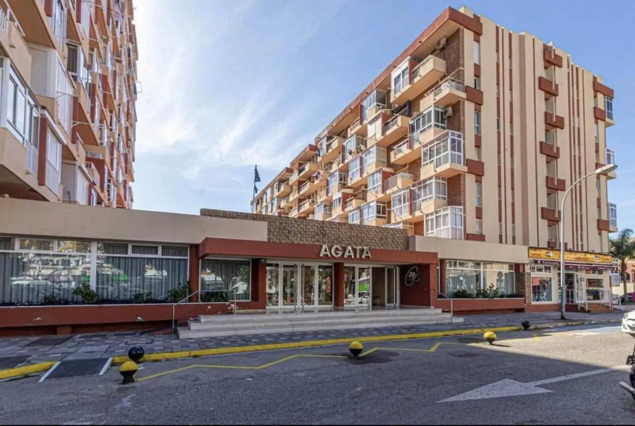 Apartment 797 Holiday Rentals - Comodo Estudio En Agata Con Terraza Benalmadena